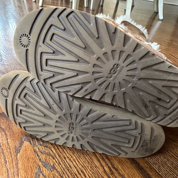 *UGG AUSTRALIA* Bailey Button Triplet Ugg boot sz 9 Excellent Used Condition - Picture 6 of 9